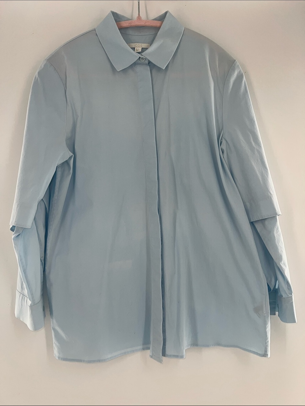 COS women’s Button-Front Shirt office minimal structured neutral office